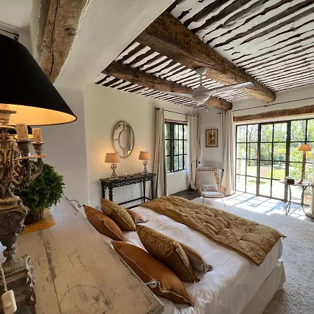 Hautvallon - Peaceful Escape In Provence *