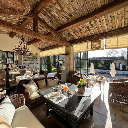 Hautvallon - Peaceful Escape In Provence *